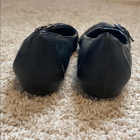 Black flats - Picture 2 of 3